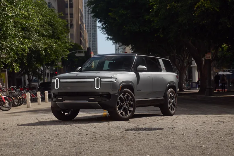 2027 Rivian R1S