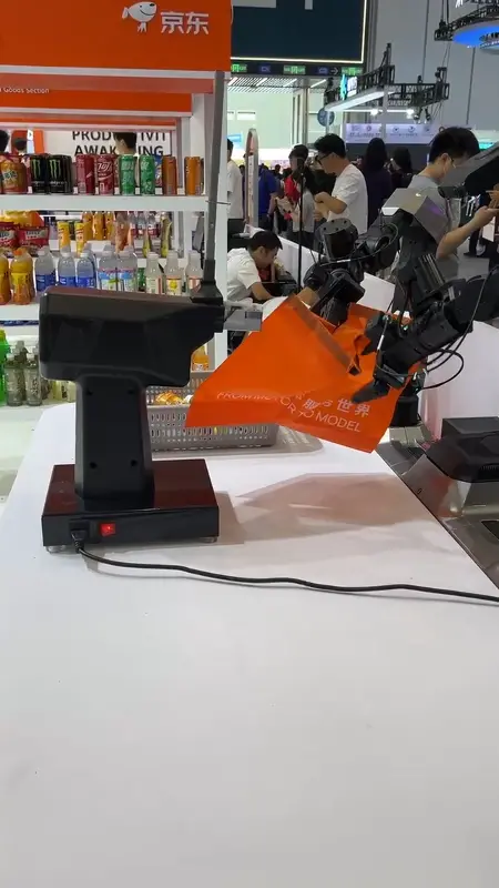 直击WRC现场：机器人价格冰火两重天