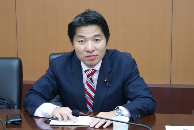 中方带日议员团参观机器人有何深意
