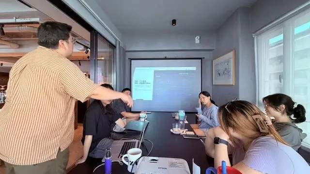 女设计师辞职来武汉组建AI俱乐部