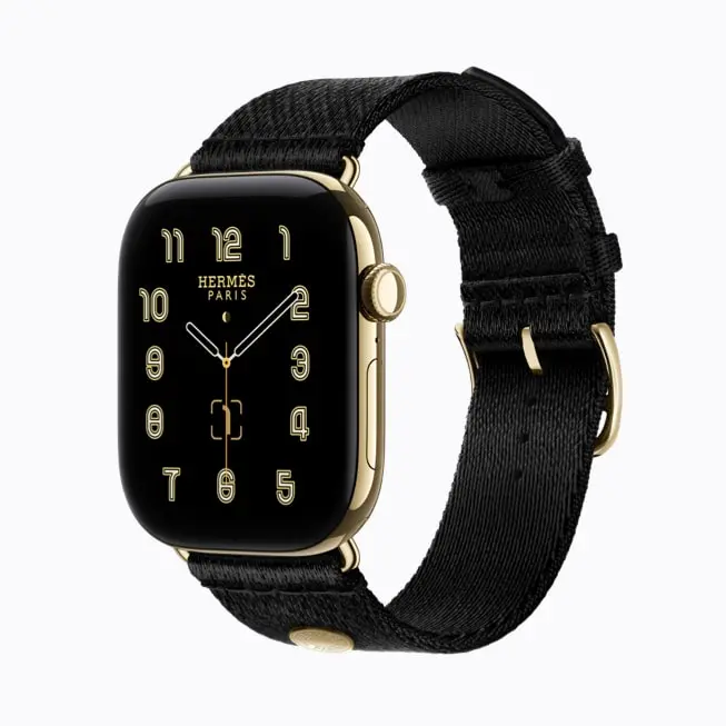 Apple Watch Hermès Series 12 搭配 Noir Satin Clou de Selle 表带。