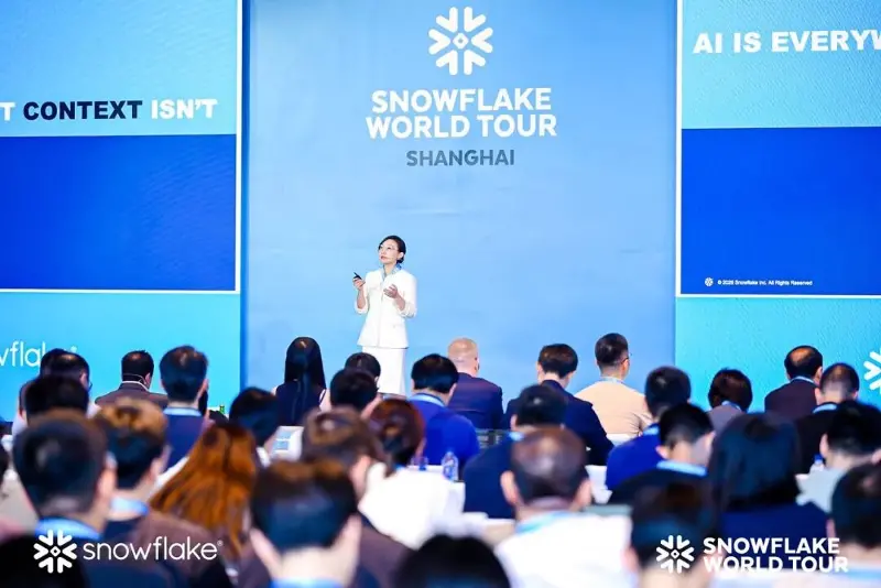 Snowflake 落地中国两年：迈向智能体企业时代，关键在上下文