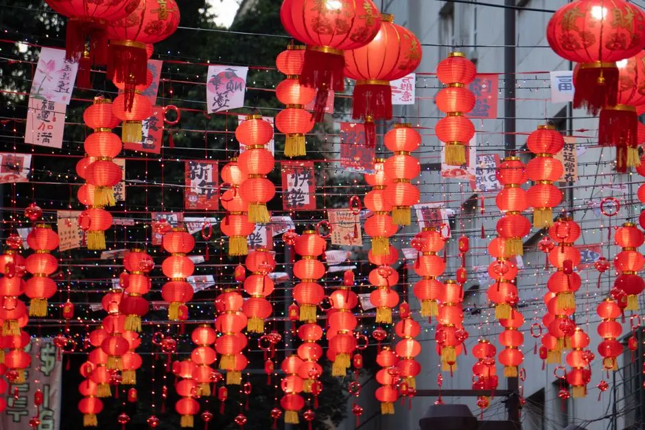 字节跳动 CEO 梁汝波:过去 50 年 IT 领域共出现四次发展高峰,AI 高峰远超前三次