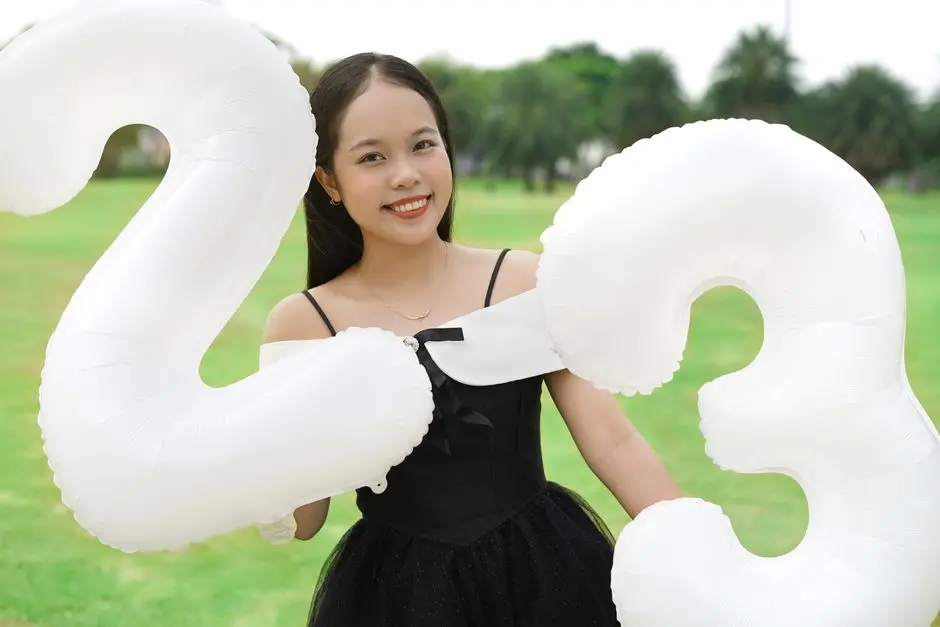 23岁，10万用户，估值100亿美元：硅谷VC正在批量生产“纸面独角兽”