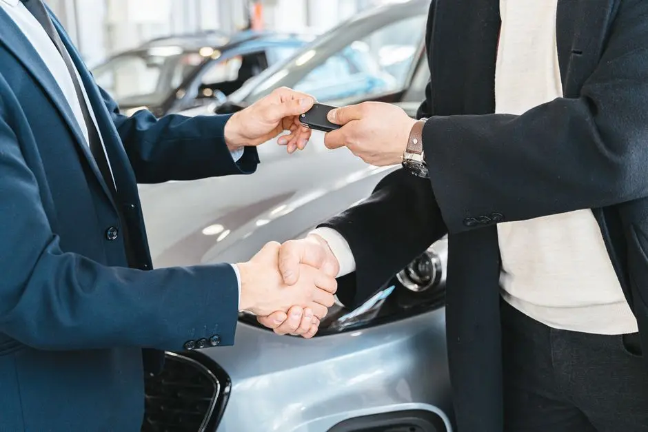 问界“分家”传闻不实：渠道分网落地，华为技术合作不变