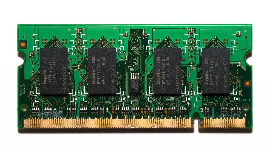 时创意送样 QLC UFS 2.2 嵌入式闪存,容量覆盖 128GB / 256GB / 512GB