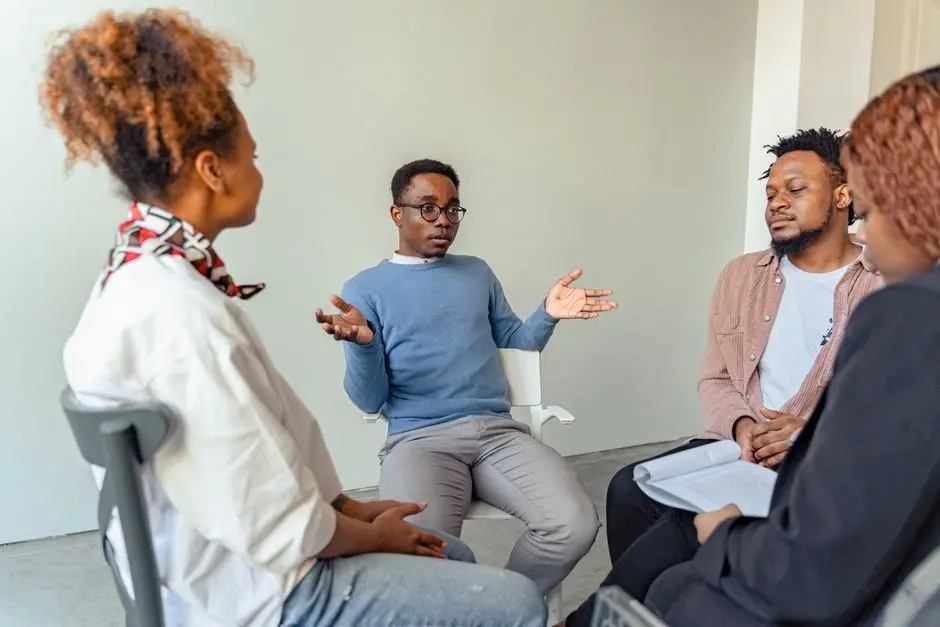 OpenAI 发布 MentalHealthBench：1215 段对话评估 AI 心理健康应对能力