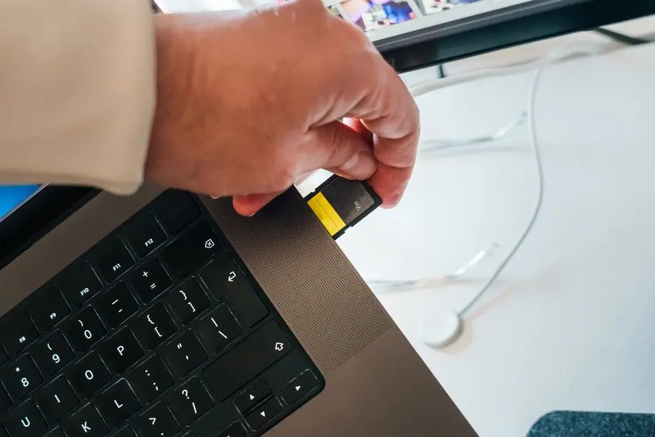 马斯克点赞Opus5.5视频大作后,我们让MiniMax M3.1 Flash 露一手