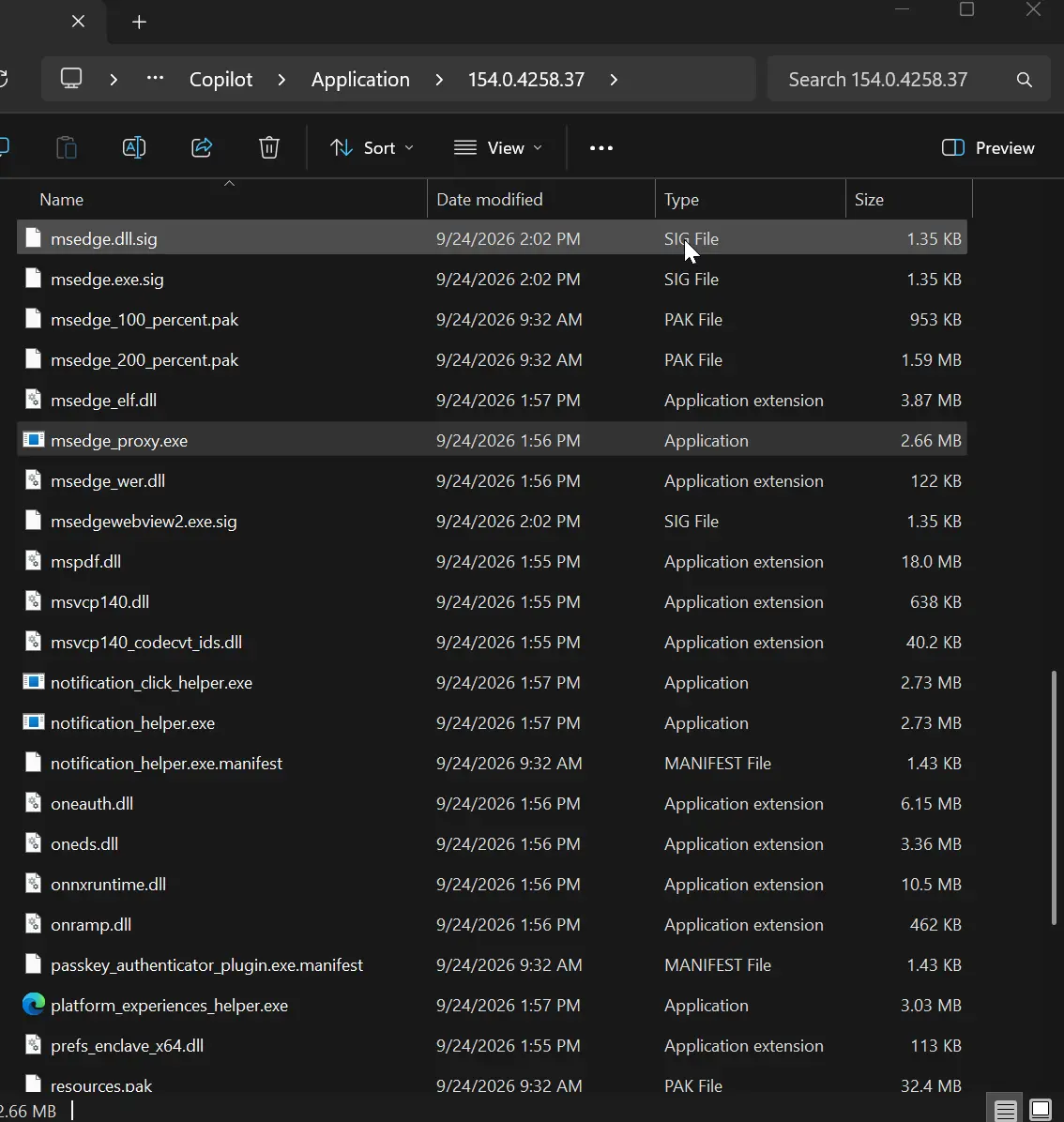 The Copilot package includes numerous Microsoft Edge components, including msedge_proxy.exe and Chromium resource files.