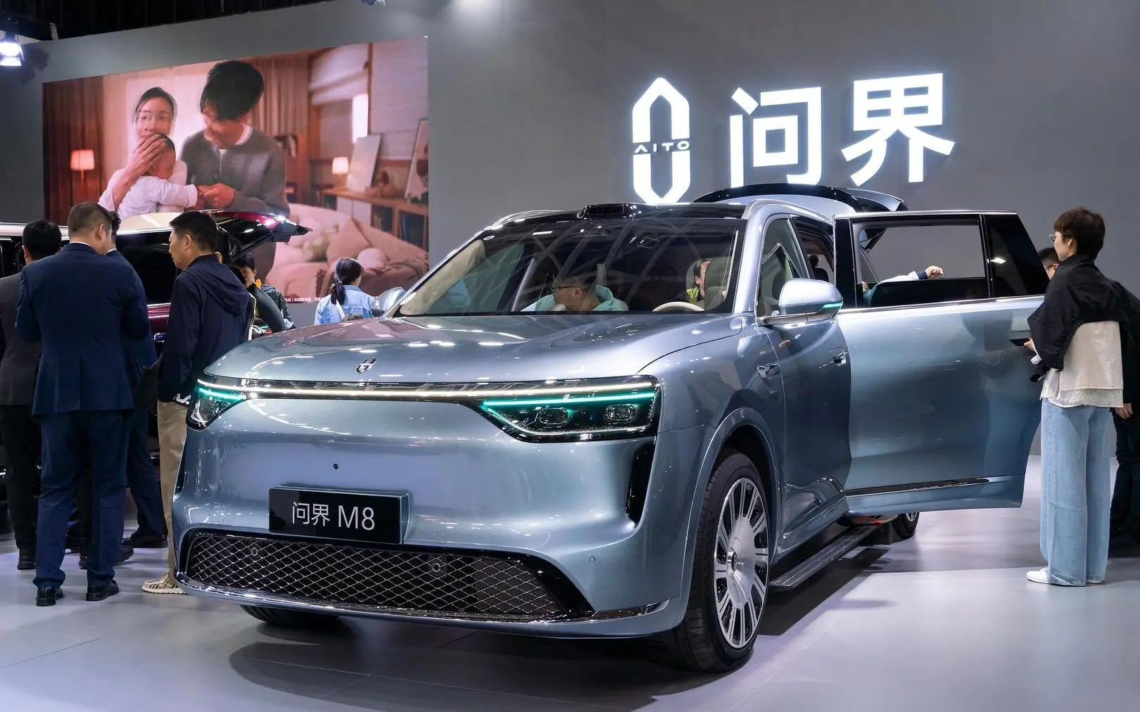 华为与赛力斯：“分手”15天又“复合”，这笔账到底怎么算？