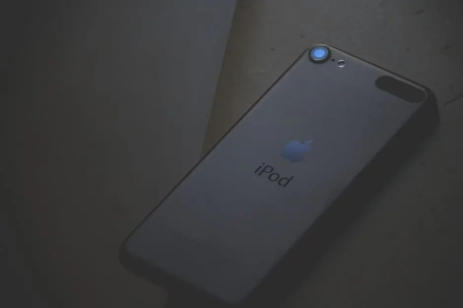 iPod之父复盘：第一波AI硬件为何全军覆没