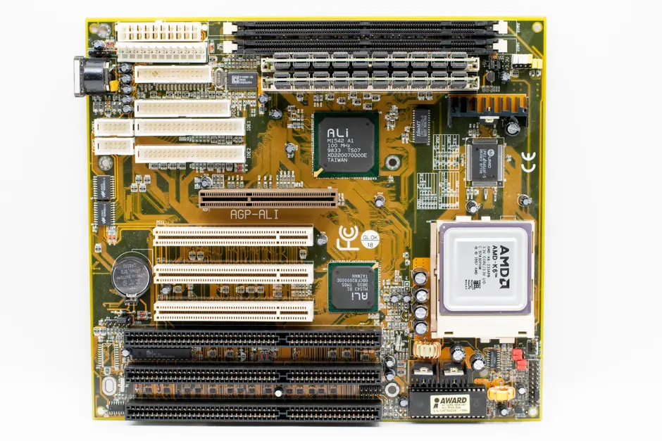 七彩虹预热 iGame Ultra 主板新品:AMD AM5 平台,ATX 板型