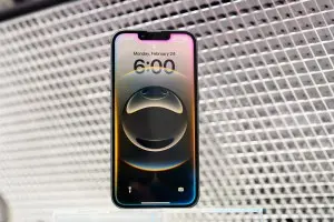 A hands-on photo of Apple’s iPhone 16E.