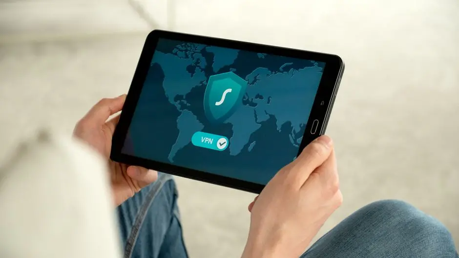 告别商业VPN信任危机:用Algo一键部署极致安全的私有VPN