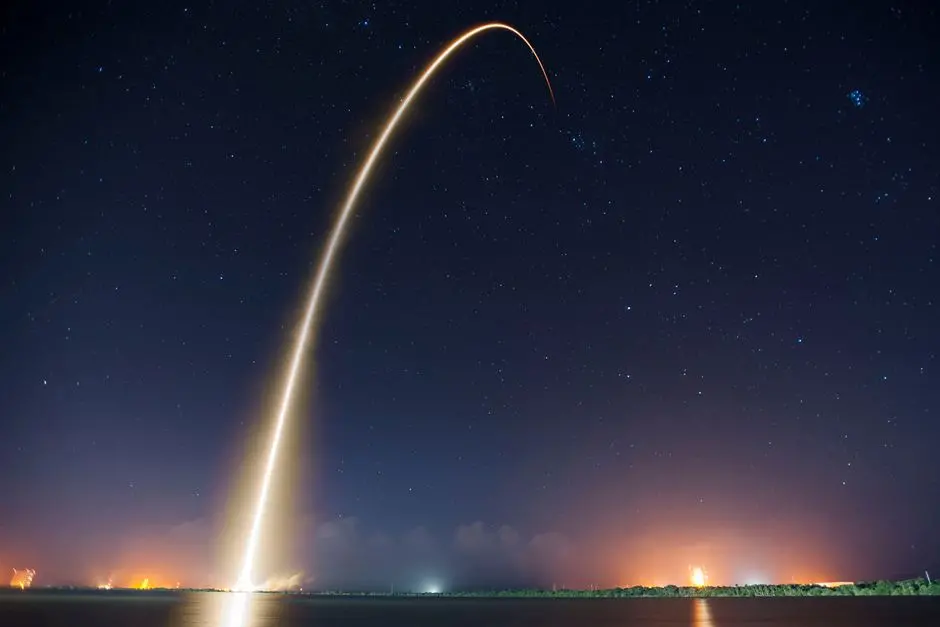 NASA SpaceX “龙飞船”Crew-12 在洛杉矶海岸溅落，四名宇航员完成 235 天驻留任务