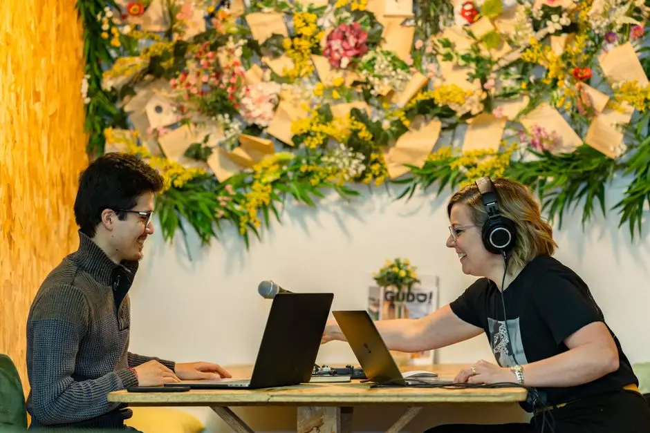 Apple discloses deal to hire team and license tech from personalized podcast startup Huxe