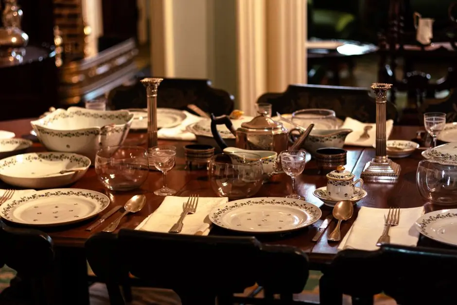 Ask HN: Why aren't Americans rising up against tipping?