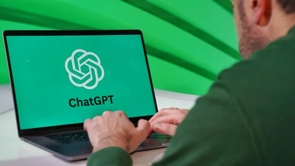 ChatGPT共同创造者LiamFedus:数学之后,AI该去实验室了