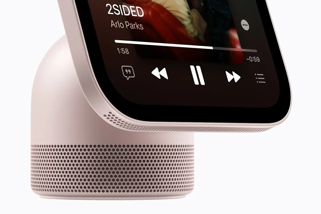 Apple-HomeView-custom-engineered-acoustic-system-261013.jpg