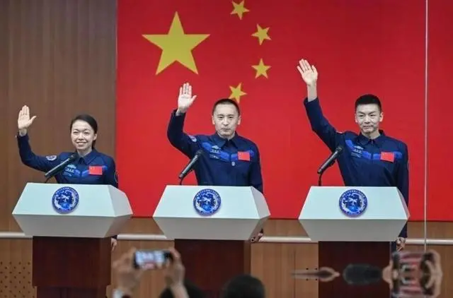 我国首次载人航天发射任务23周年
