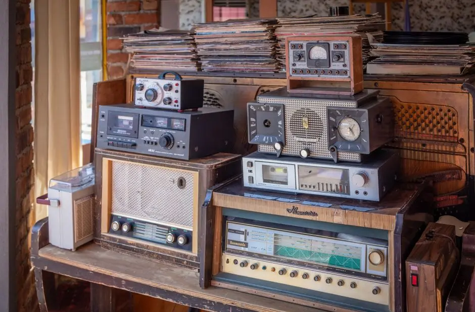 eBay Restricts Listings of Radio Equipment, but Exempts Ham-Band-Only Gear