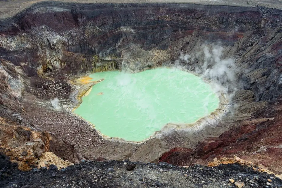 Startup taps underwater volcano as energy source in "proof point" test