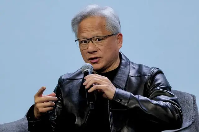 邵永灵：黄仁勋嘲讽默茨争取AI主权