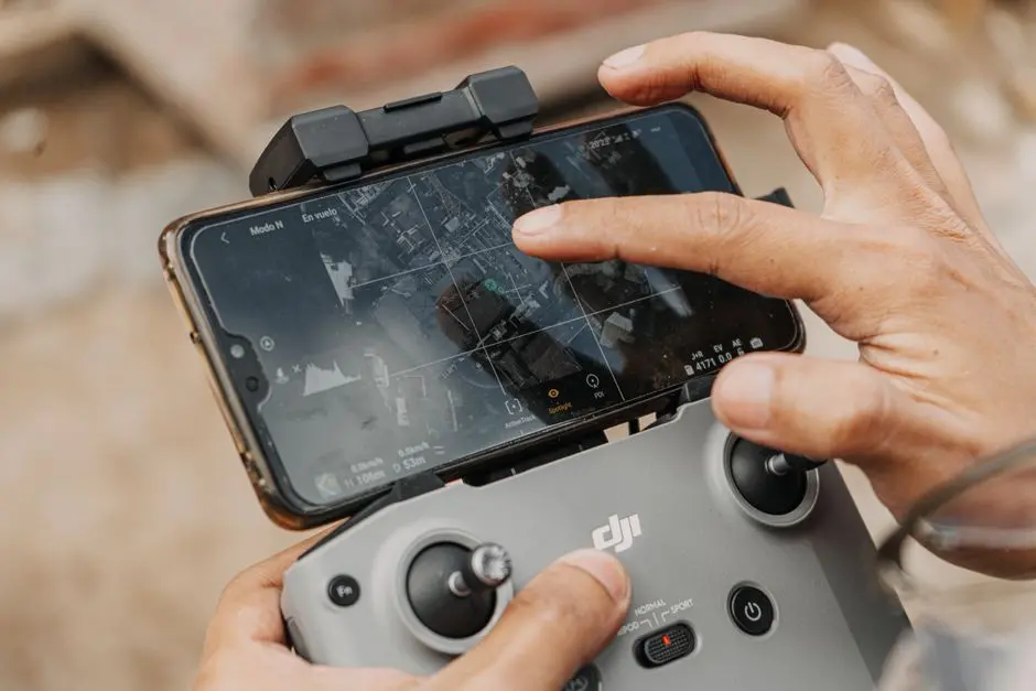 盗版 DJI RedFly App 网上叫卖:宣称可关 GPS 解除 120 米限高,大疆官方提醒切勿下载