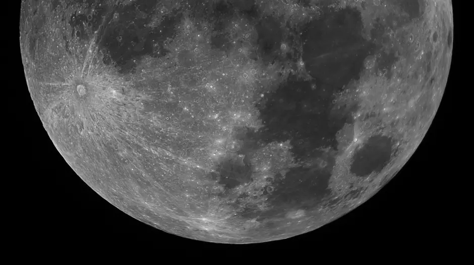 NASA 公布月球探测车最新进展：VIPER 计划 2027 年探测月球南极水冰资源