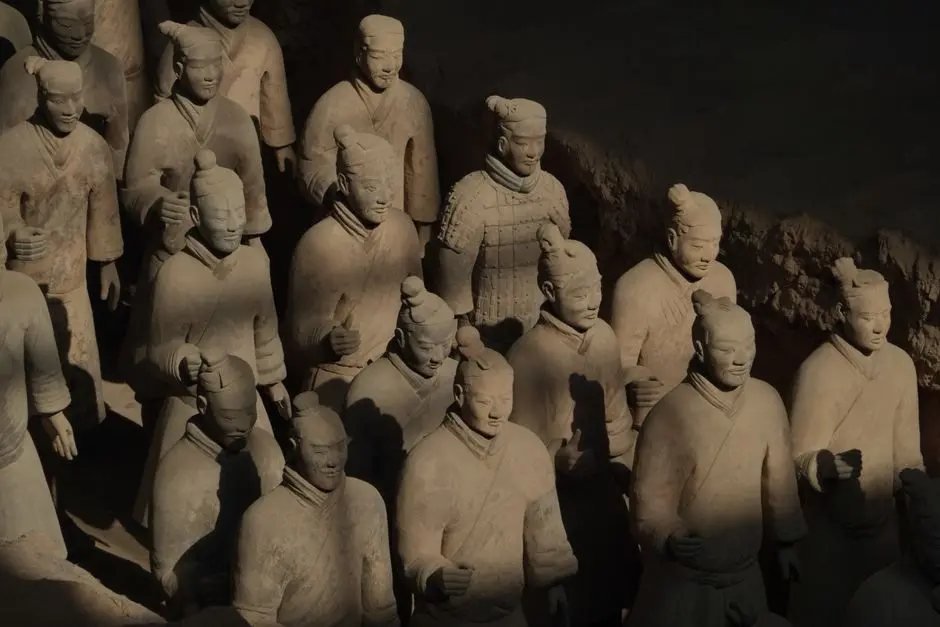 科学家从秦始皇兵马俑指纹里读出女性与少年,制作者群体首次有了量化生物学证据