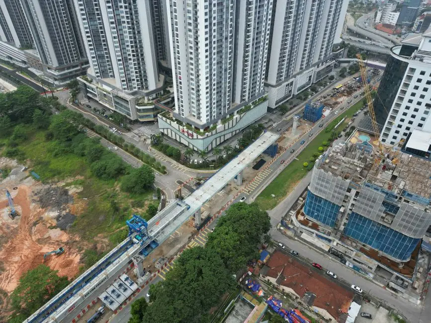 软银孙正义计划在马来西亚投资 500 亿美元,押注 AI、数据中心