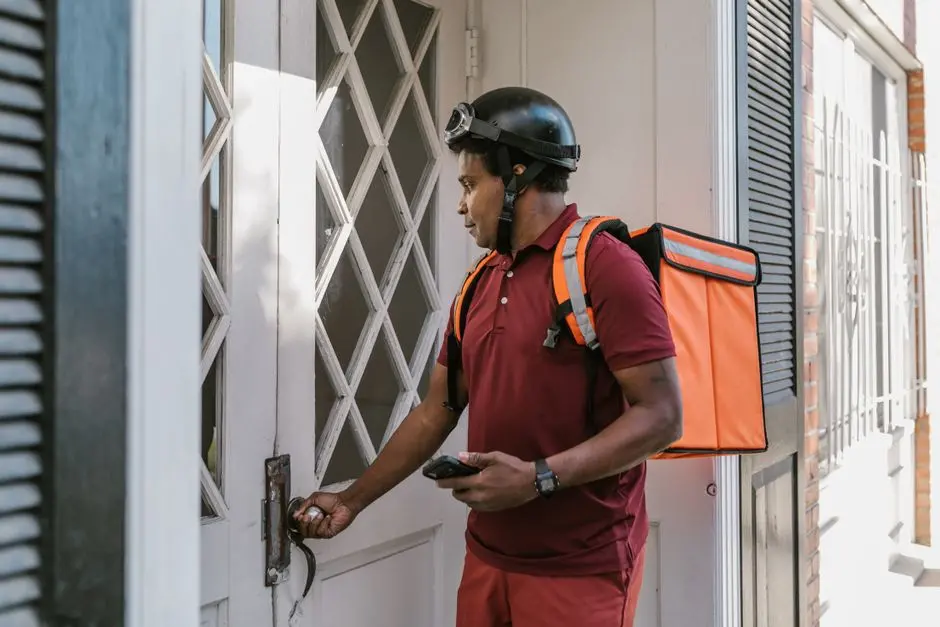 Instacart reportedly discussed selling itself with DoorDash and Uber