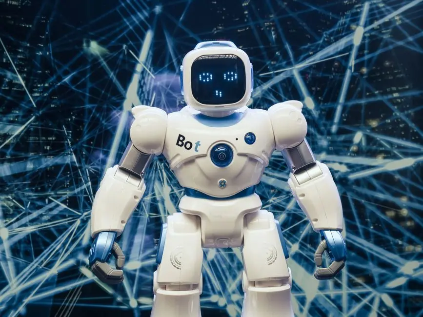 研究:人类更喜好拟人形象 AI 智能体,但也存在“性别”偏见