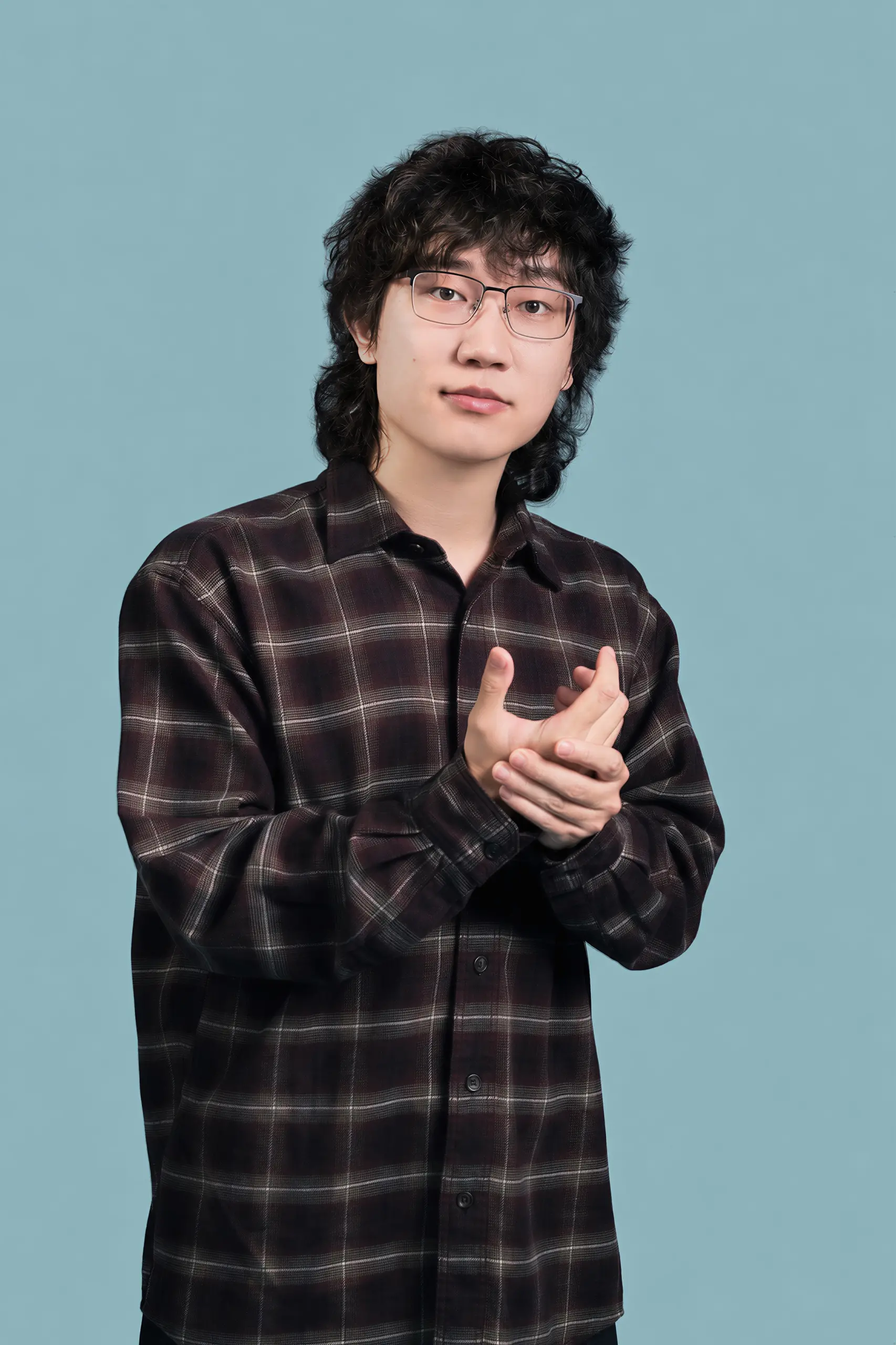 00后杨世琦闯入具身赛道，他不做本体，而是押注机器人“词元”创业。