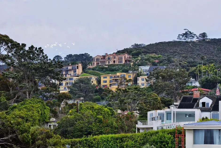 Billionaire Palmer Luckey isn’t leaving California over the wealth tax