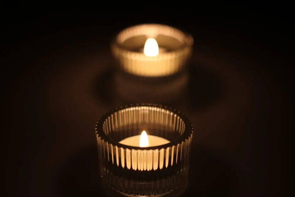 This $149 digital candle uses AI to accurately simulate a flickering flame